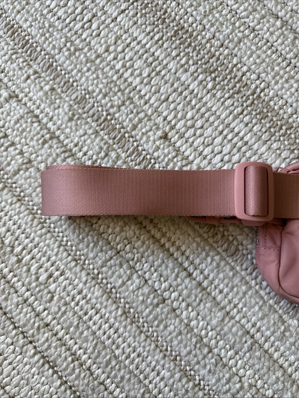 Lululemon Everywhere Belt Bag 1L Light Pink Waist Bag Fanny Pack. Read DESC - Picture 6 of 15